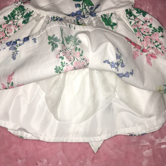 Carter’s - Picture 3 of 4